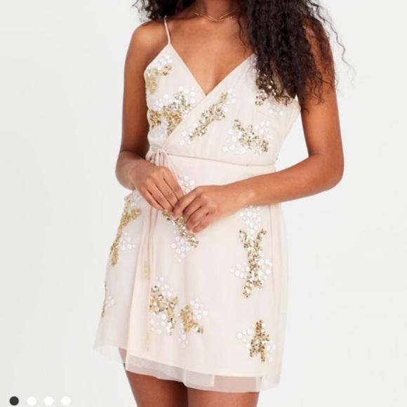 New Altar’d State sequin wrap mini dress - Picture 4 of 17